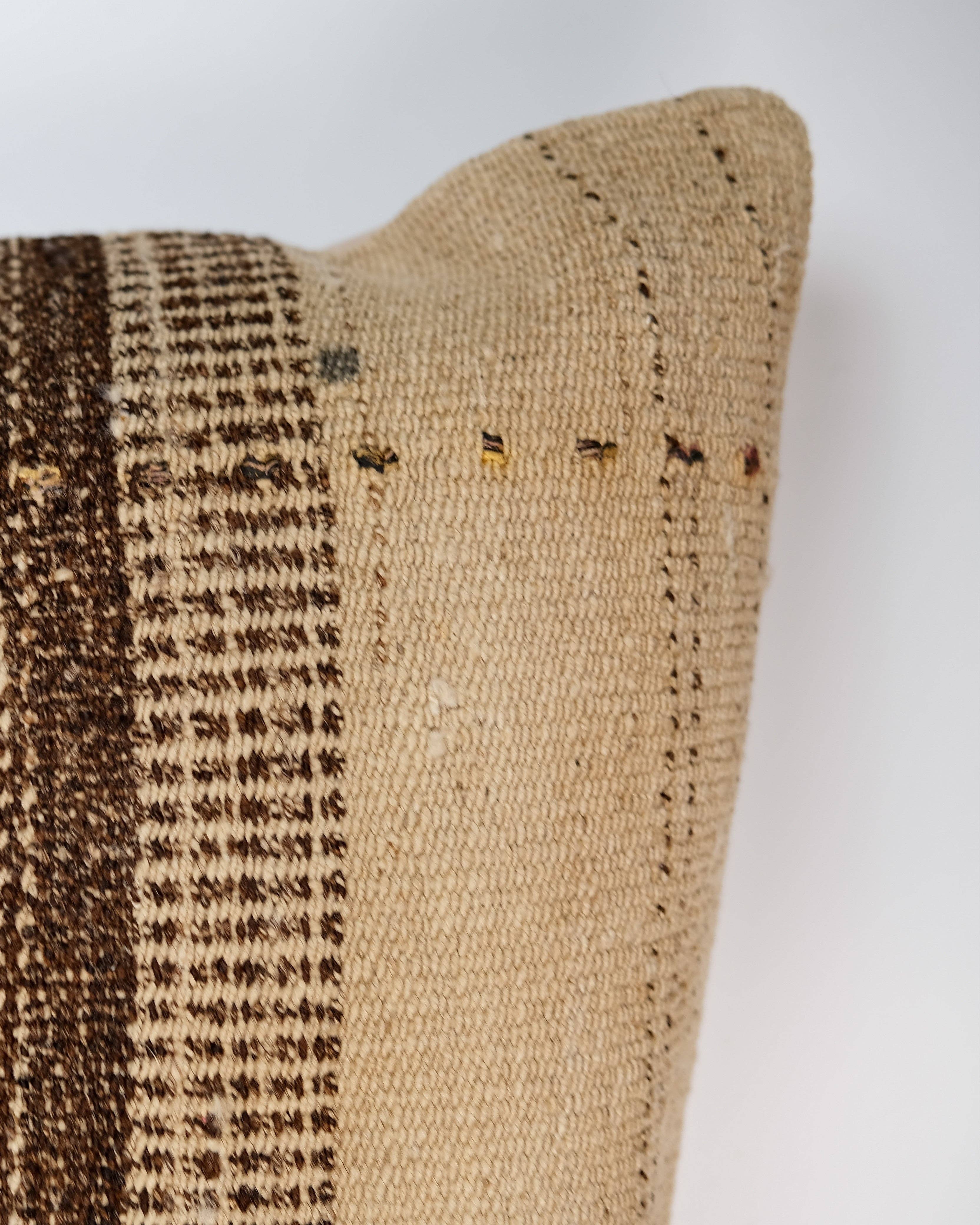 Ezel Kilim Lumbar No. 2: I