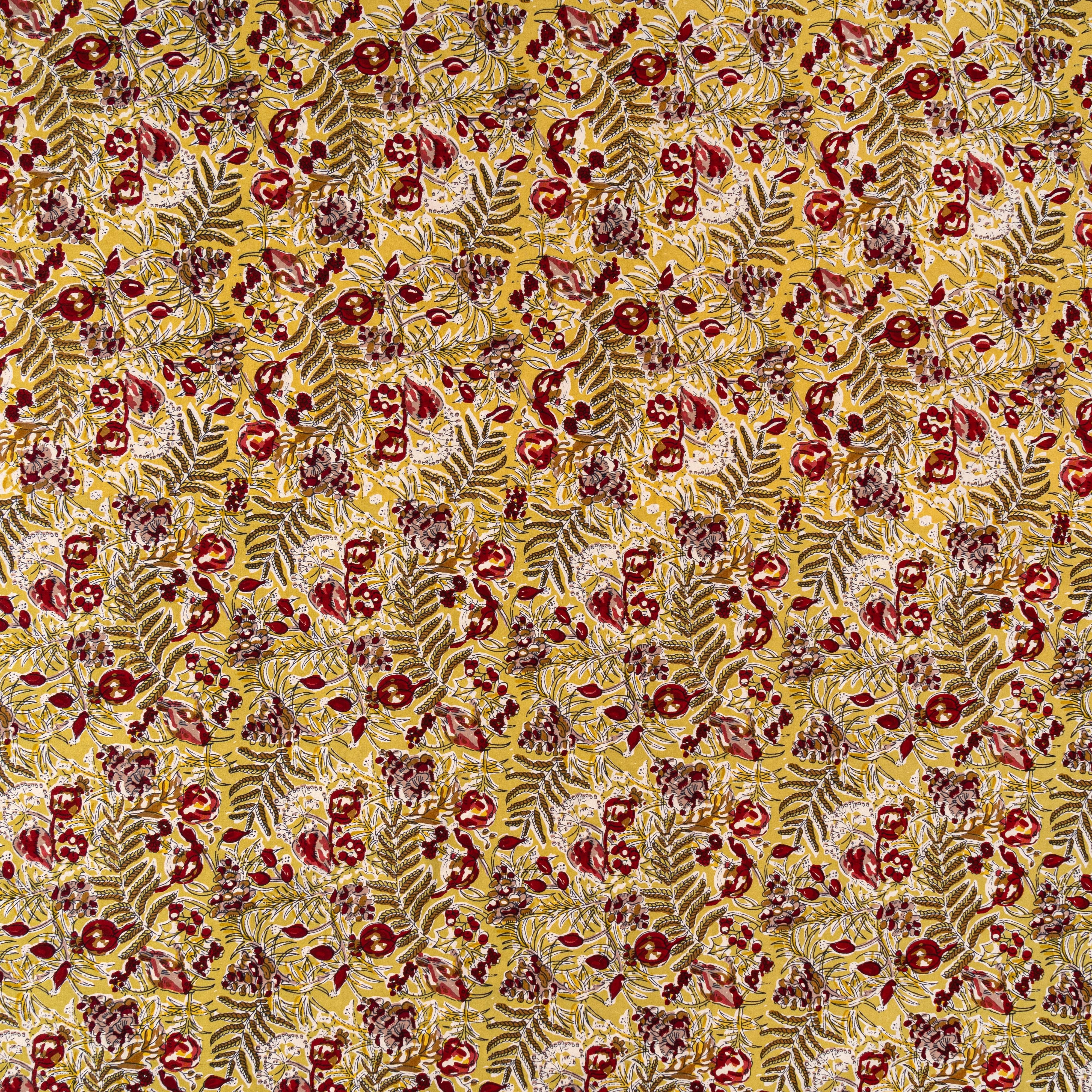 Winter Garden Red & Green | French Tablecloths: 71" x 128"