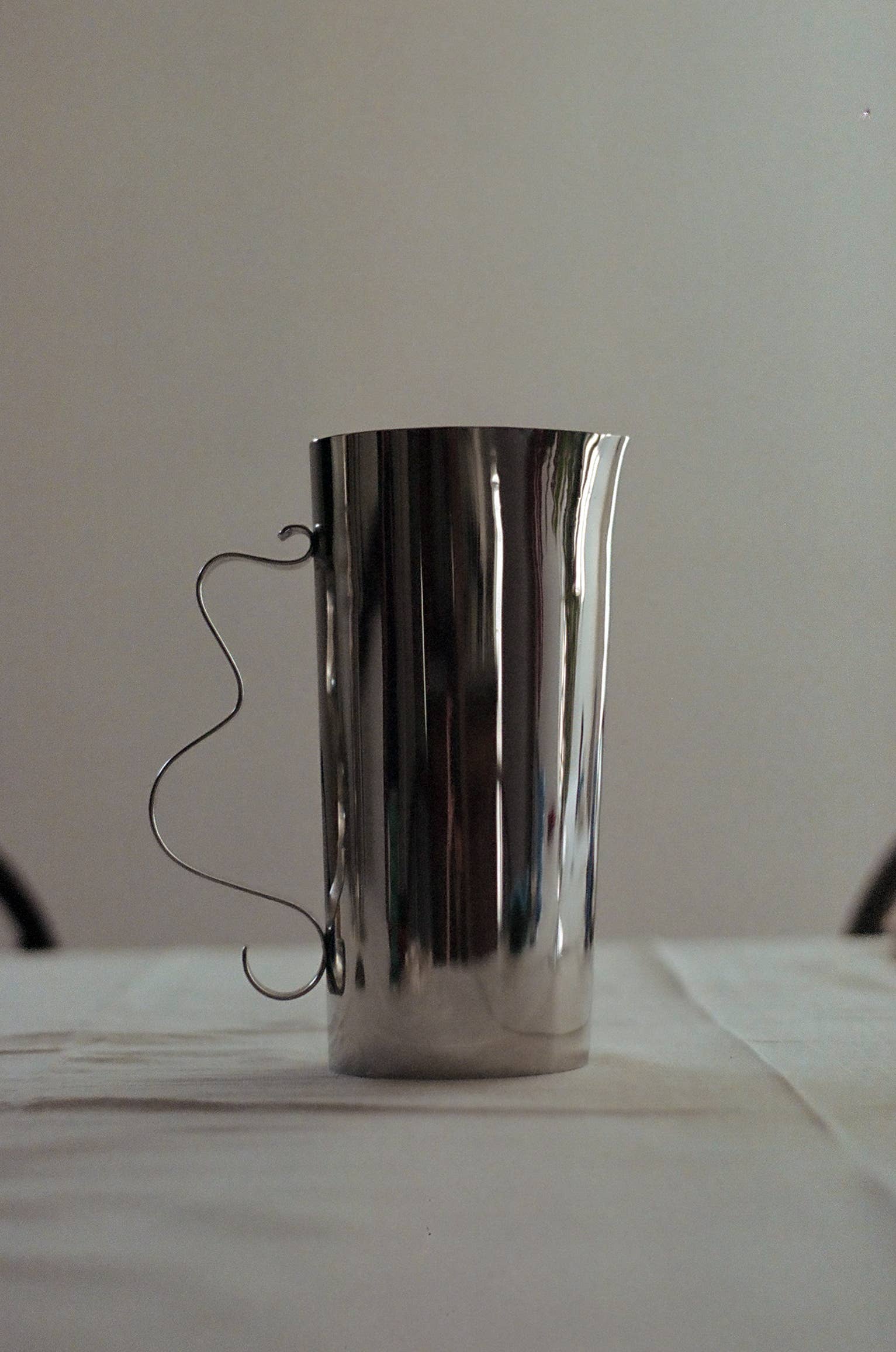 Squiggle Pitcher