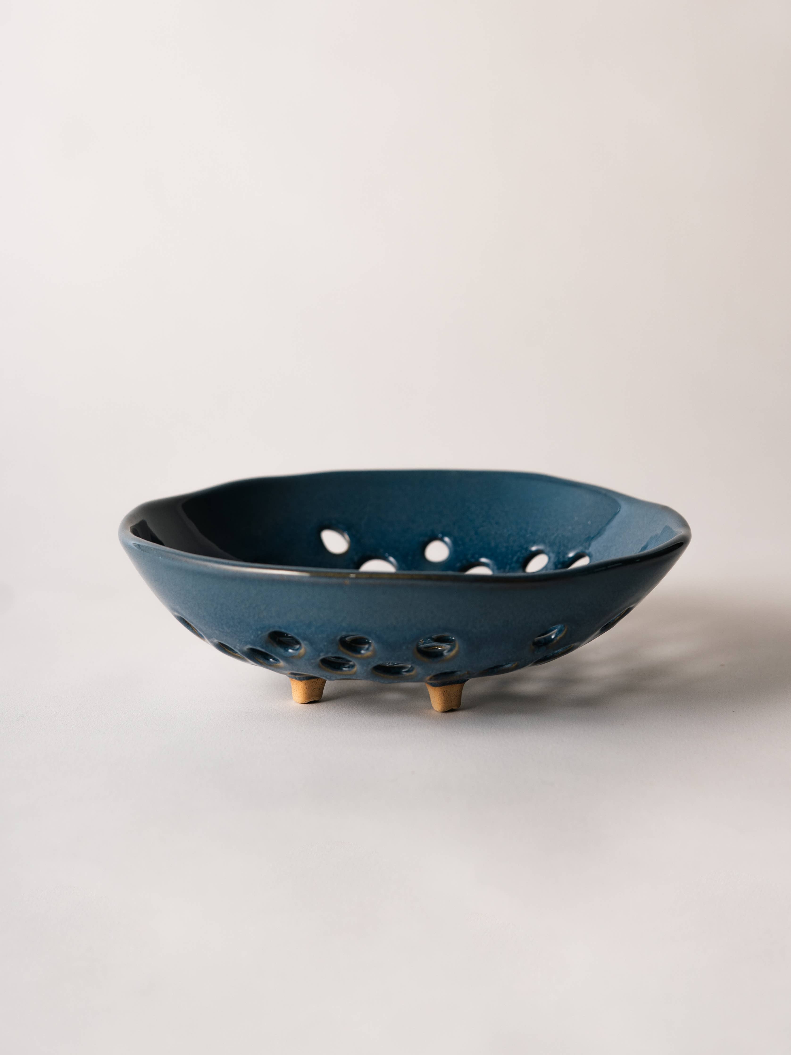 Newland Colander in Dark Blue