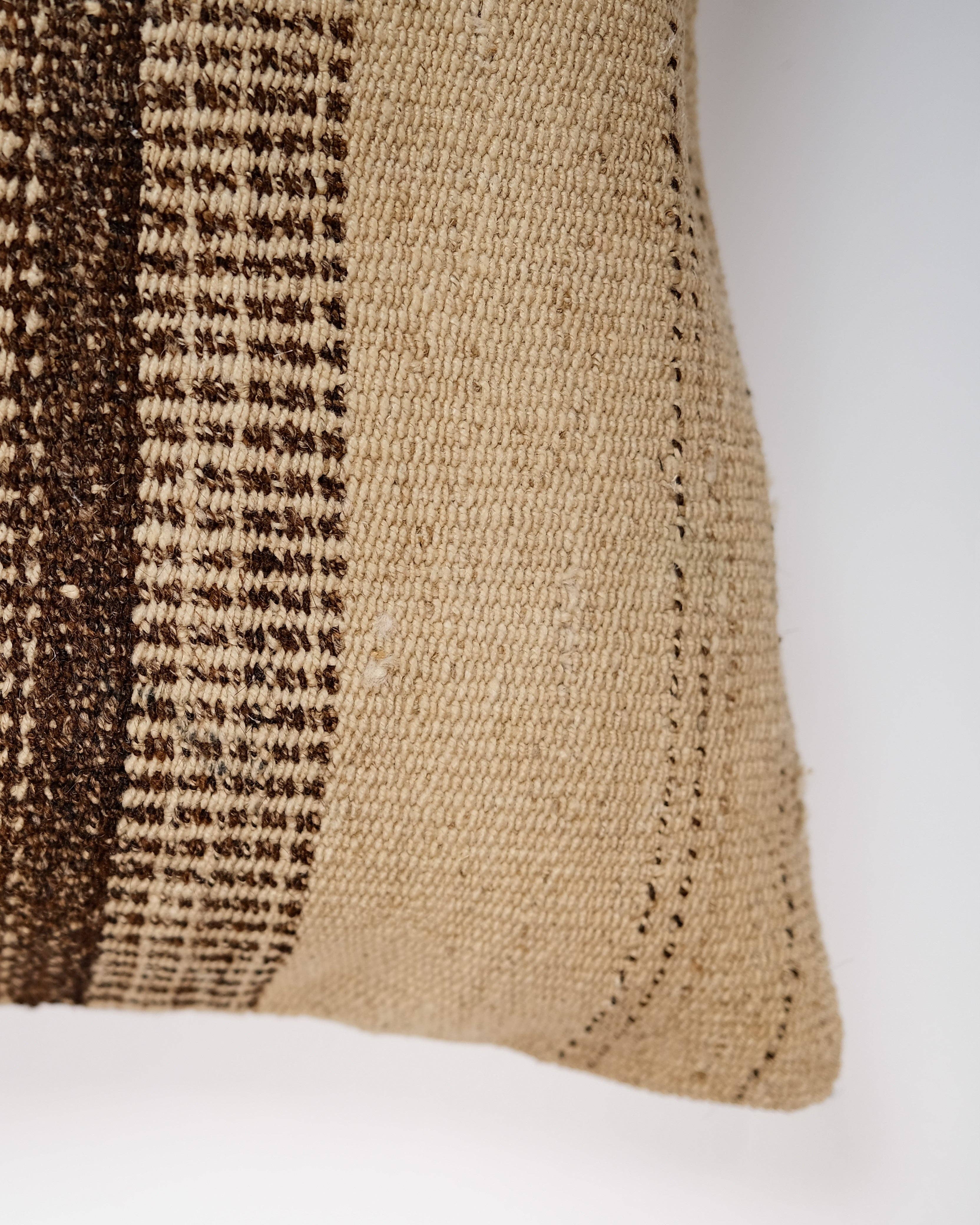 Ezel Kilim Lumbar No. 2: I