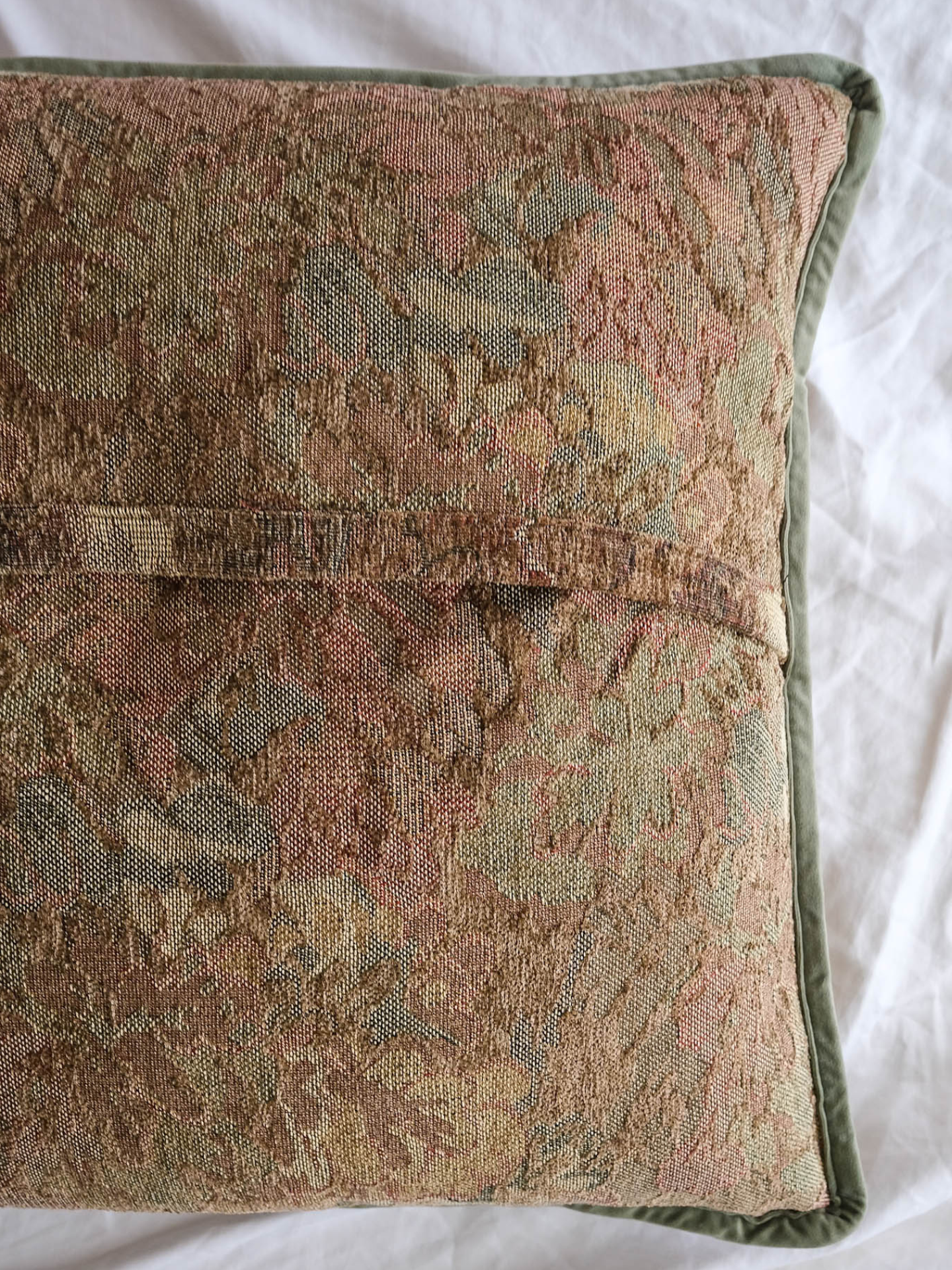 Sylvie Tapestry Pillow: 22 x 22