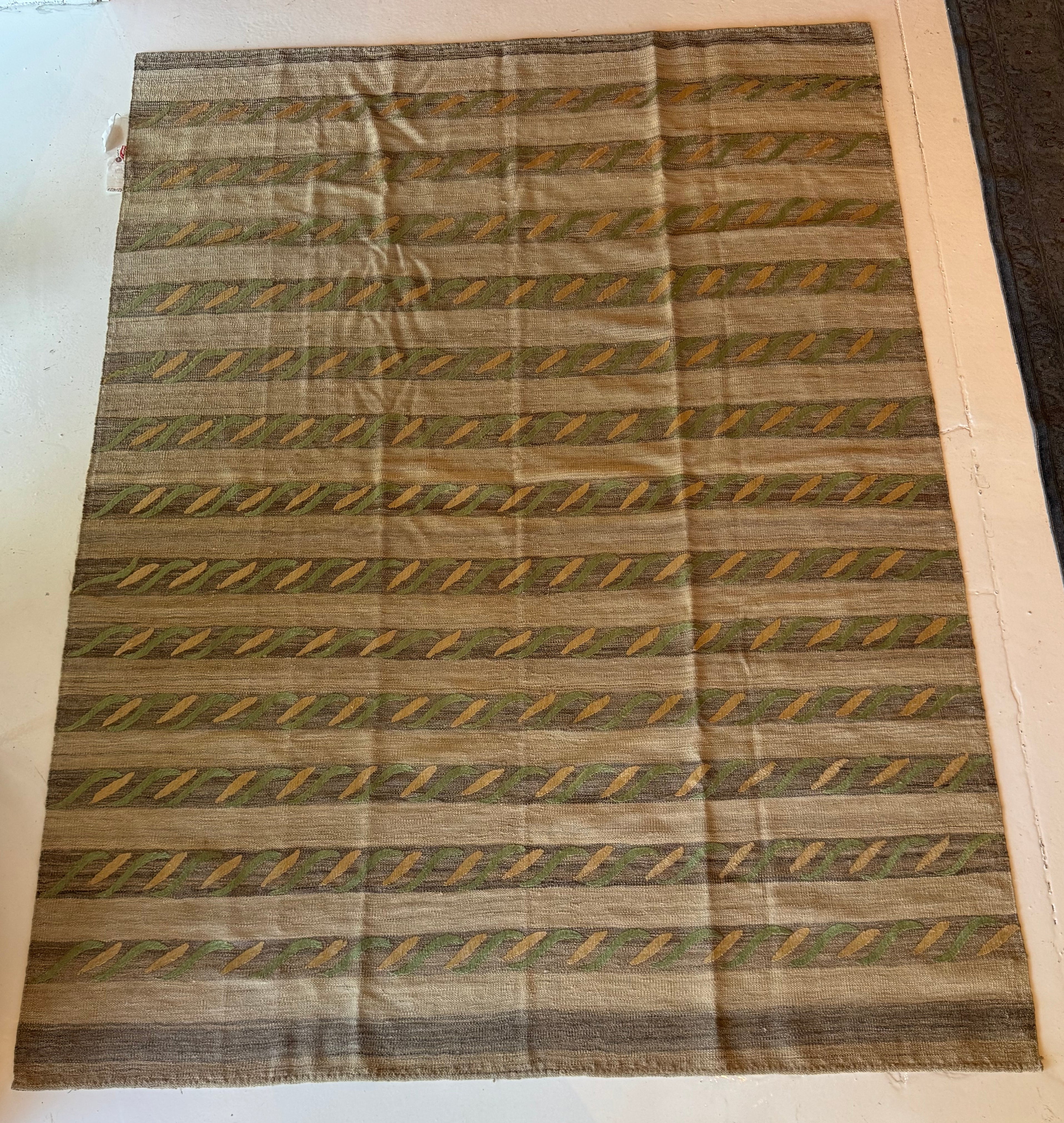 Persian Shiraz Rug 6x8