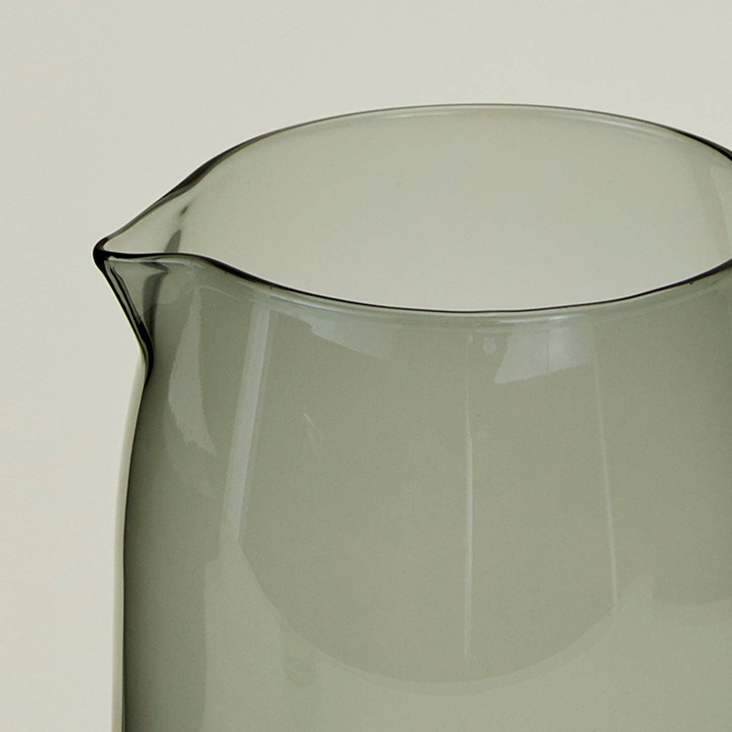 ESSENTIAL GLASSWARE - PITCHERS: BLUSH