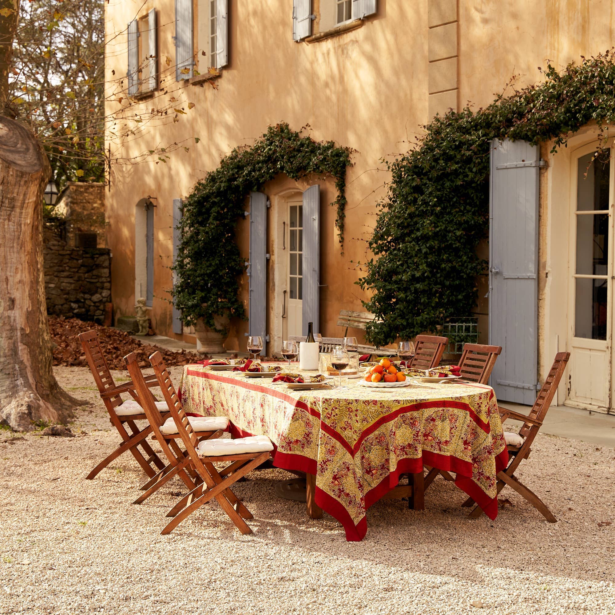 Winter Garden Red & Green | French Tablecloths: 71" x 128"