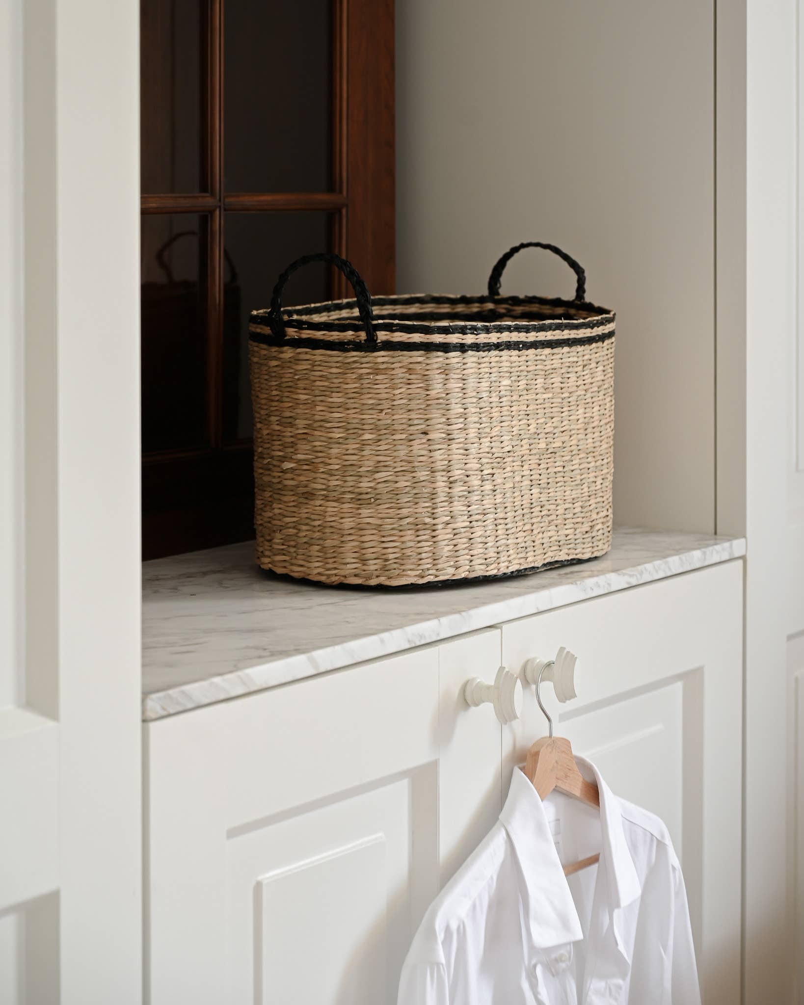 Oval Seagrass Basket – Black Kori Oval L