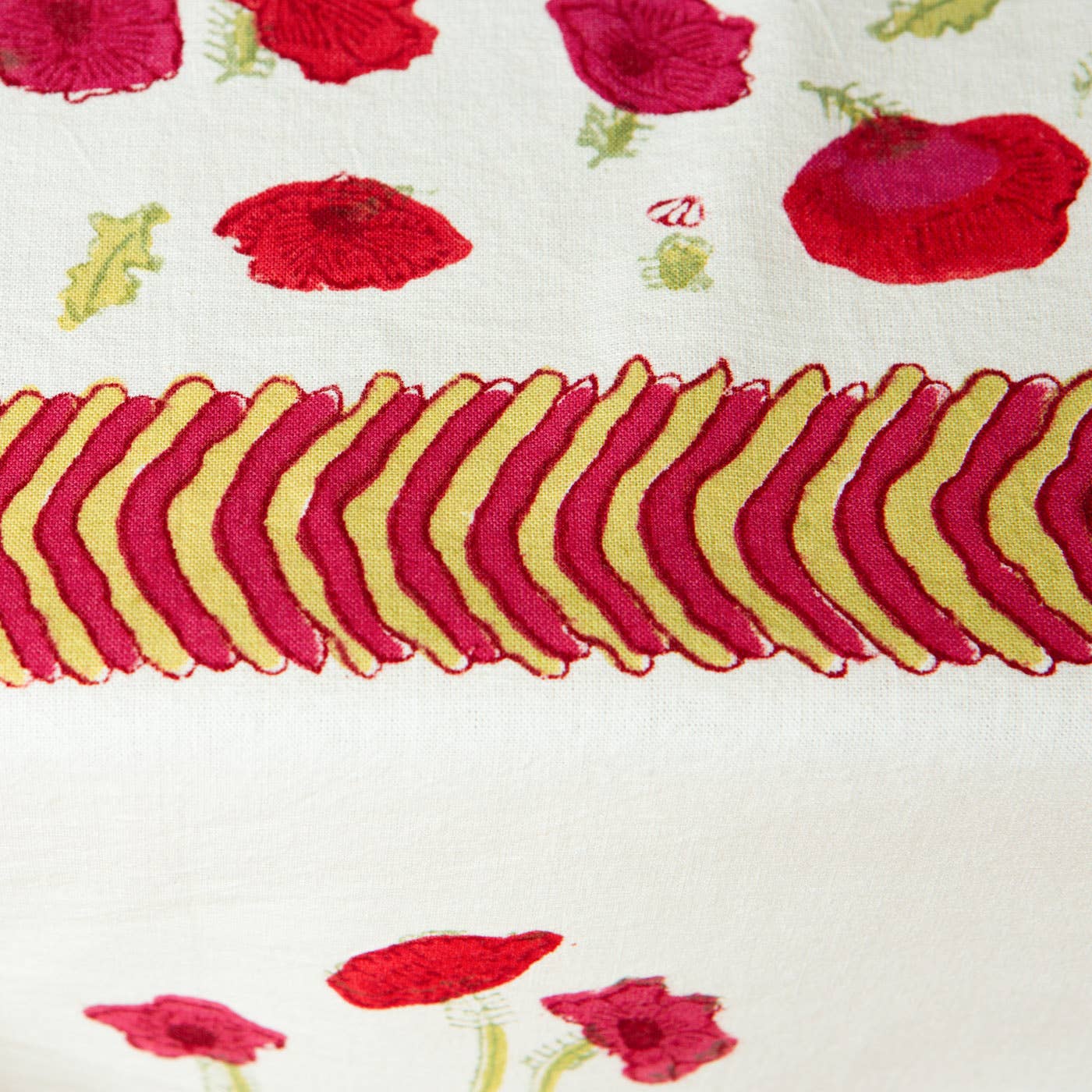 Poppies Red & Green | French Tablecloths: 59" x 59"