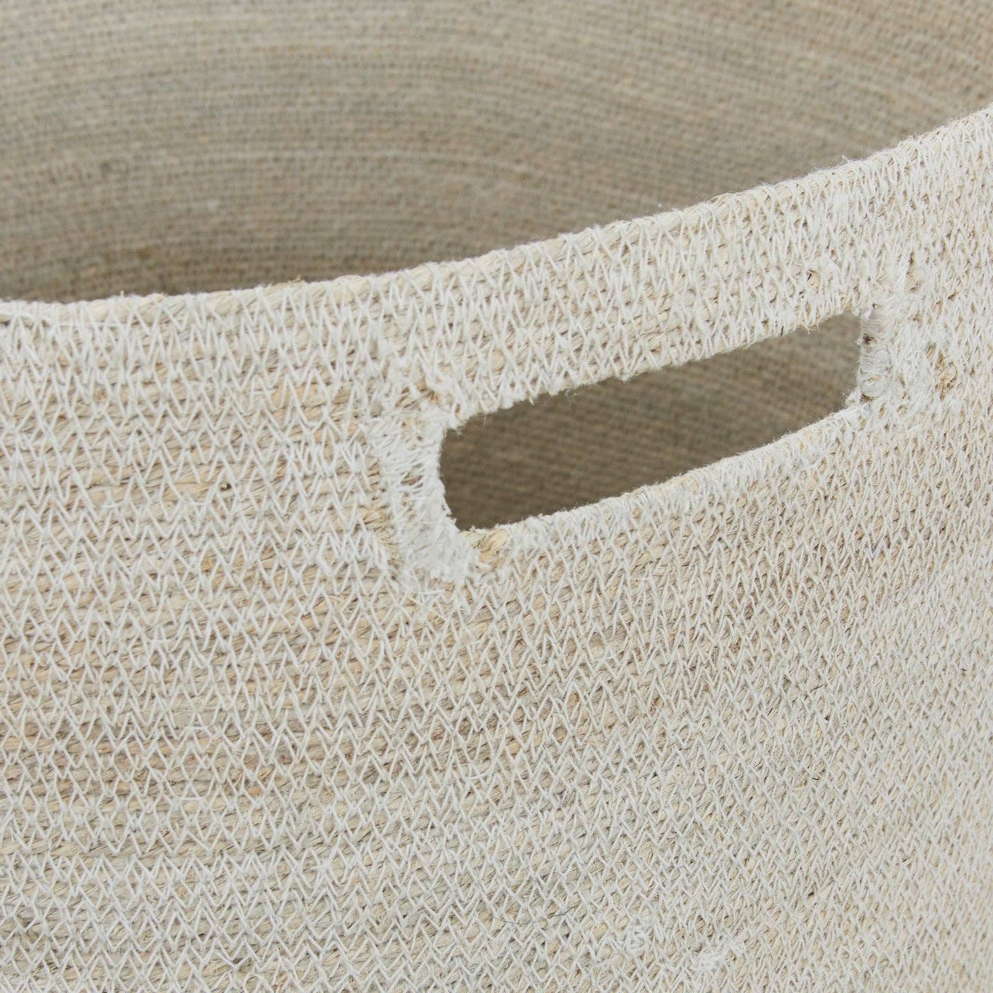 ESSENTIAL WOVEN HAMPER - WHITE