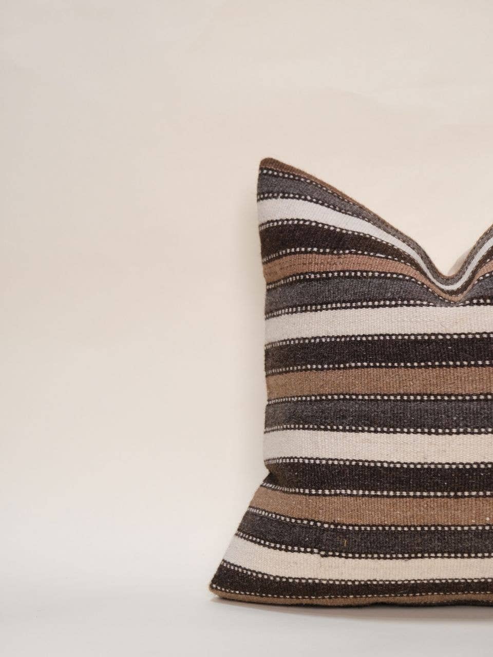 Sabira Kilim Pillow: 18 x 18