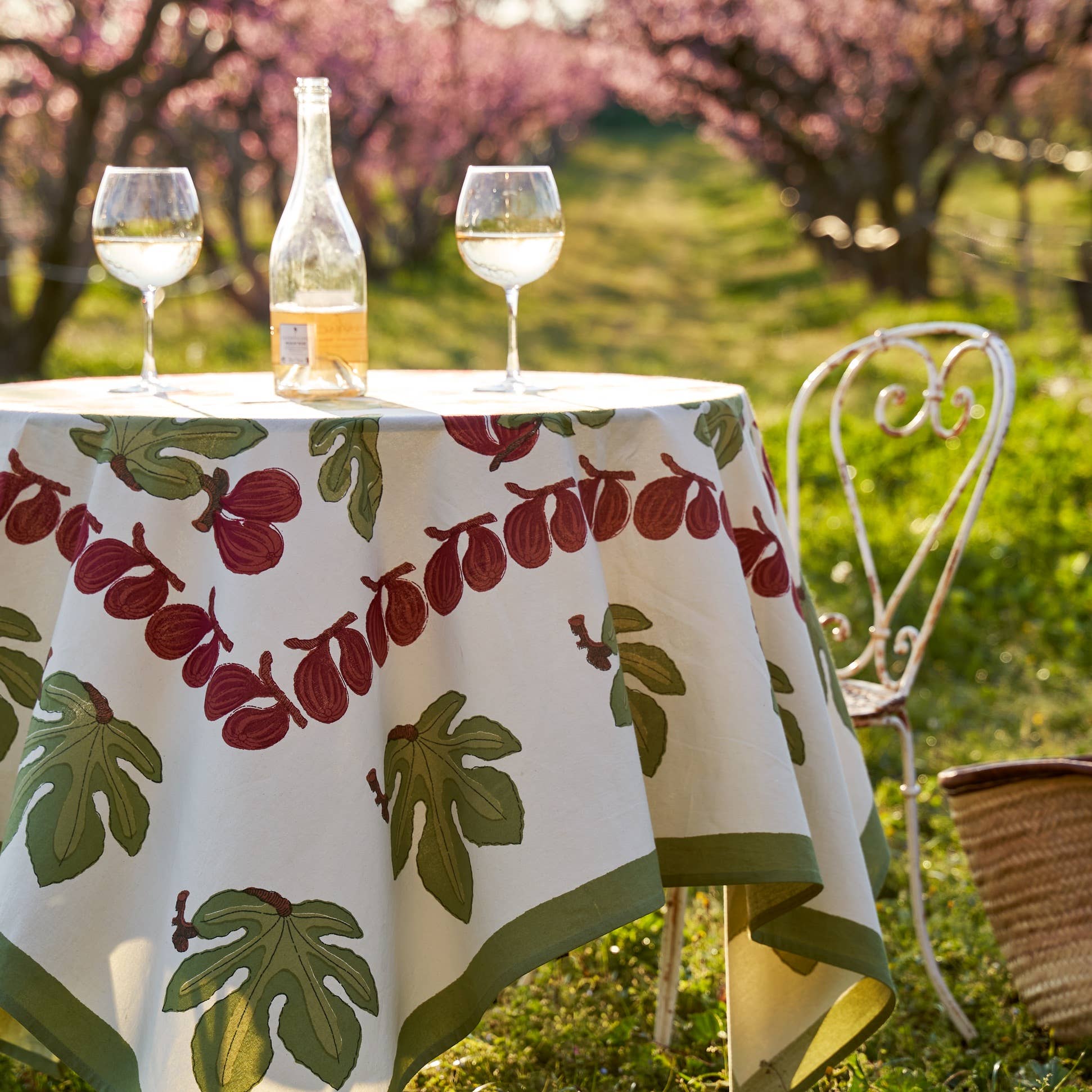 Fig Red& Green | French Tablecloths: 59" x 59"