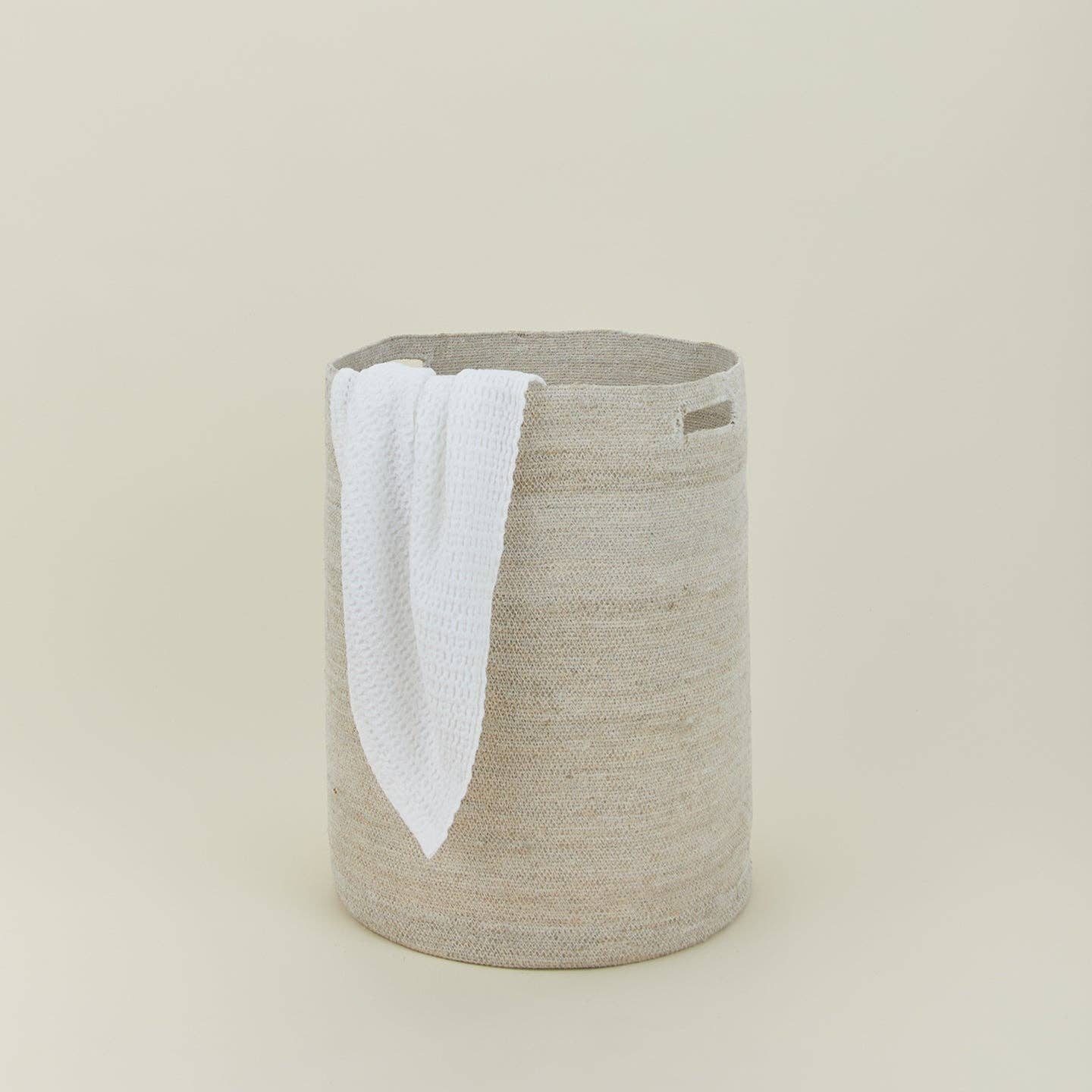 ESSENTIAL WOVEN HAMPER - WHITE