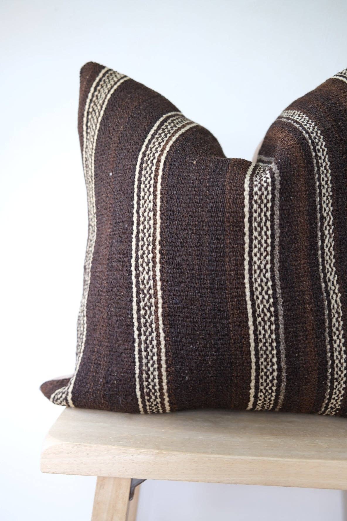 Adnan Kilim Pillow: 20x20