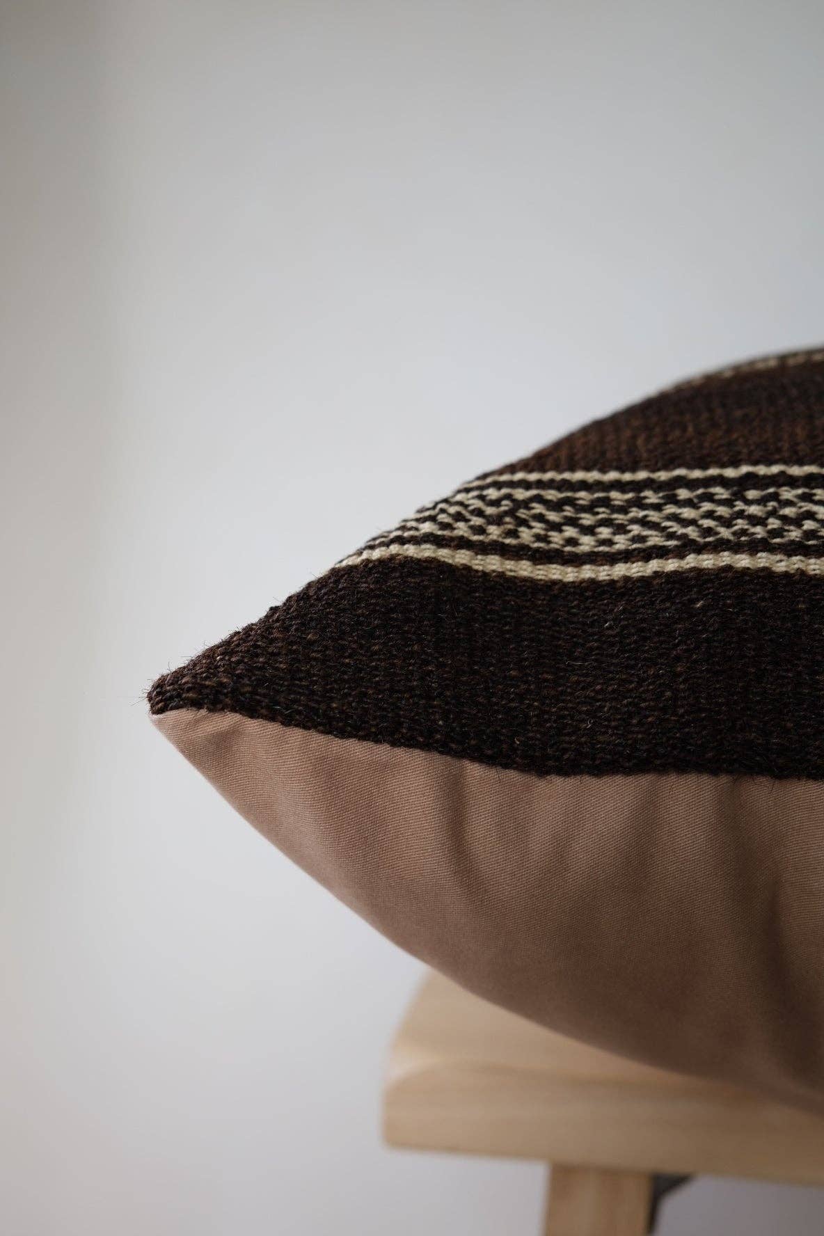 Adnan Kilim Pillow: 20x20