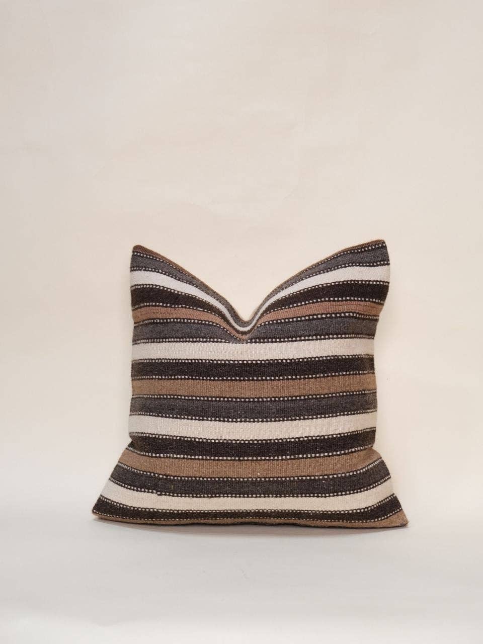 Sabira Kilim Pillow: 18 x 18