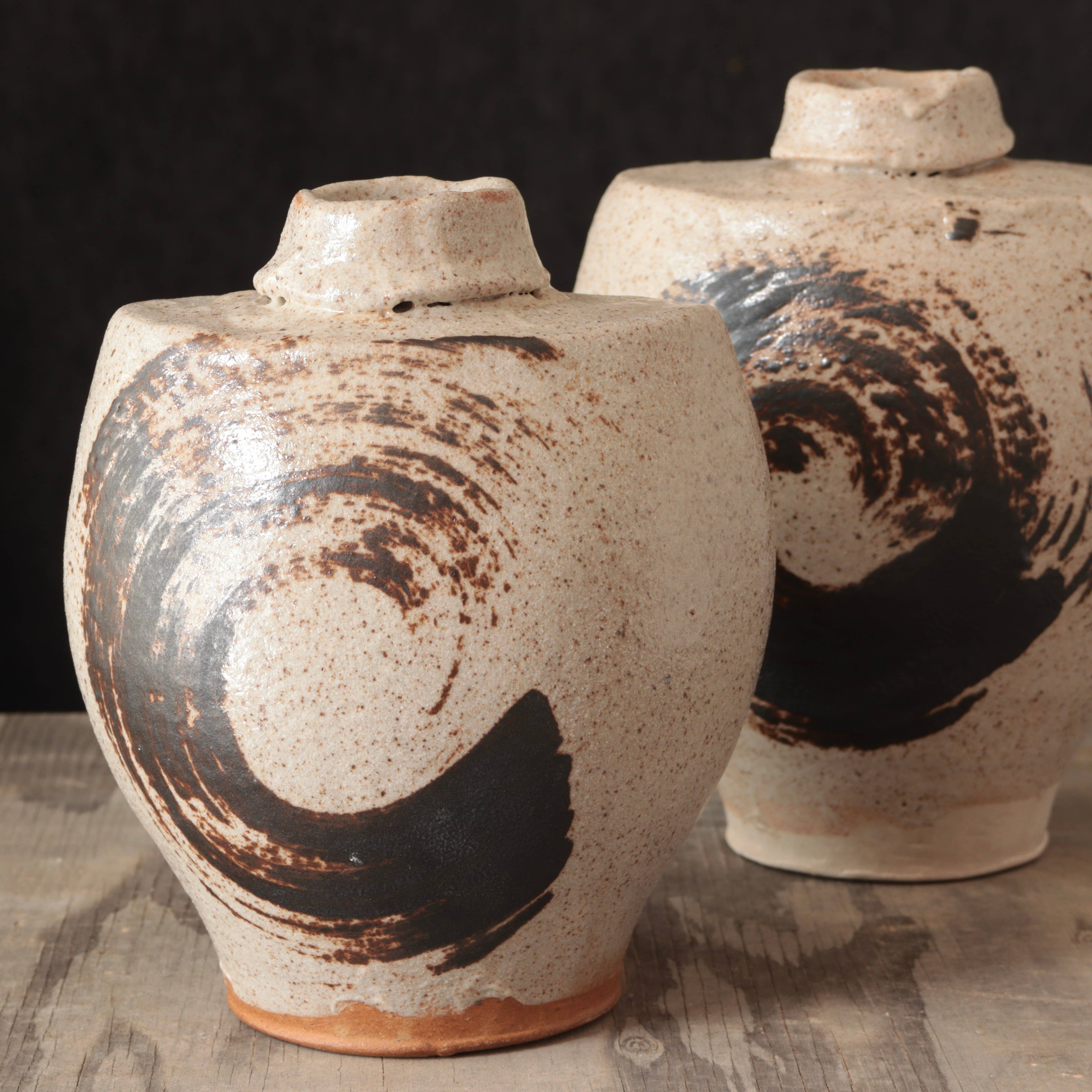 Shouldered Vase Granite Glaze 7"