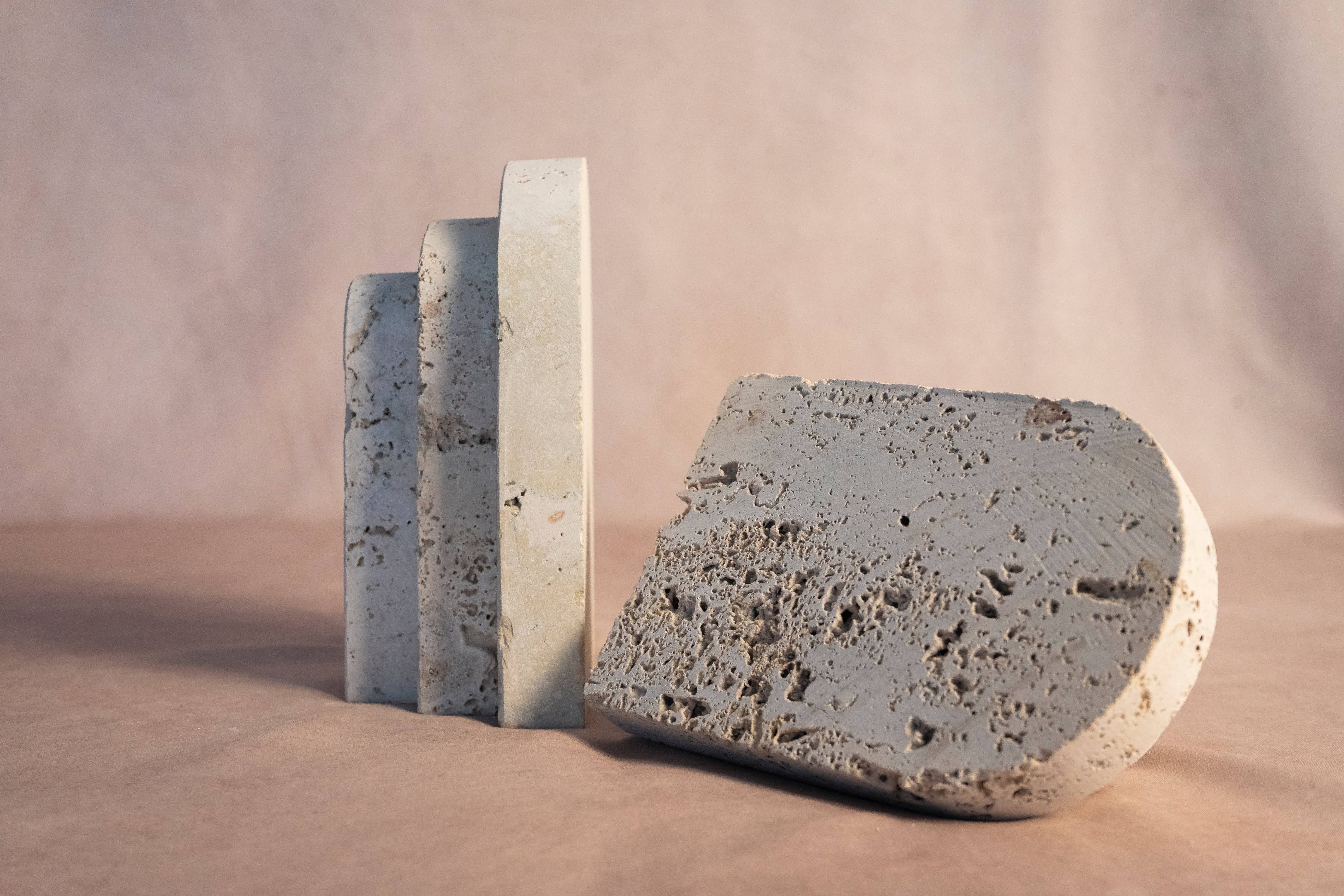 Bookend- 3 Plate- Travertine