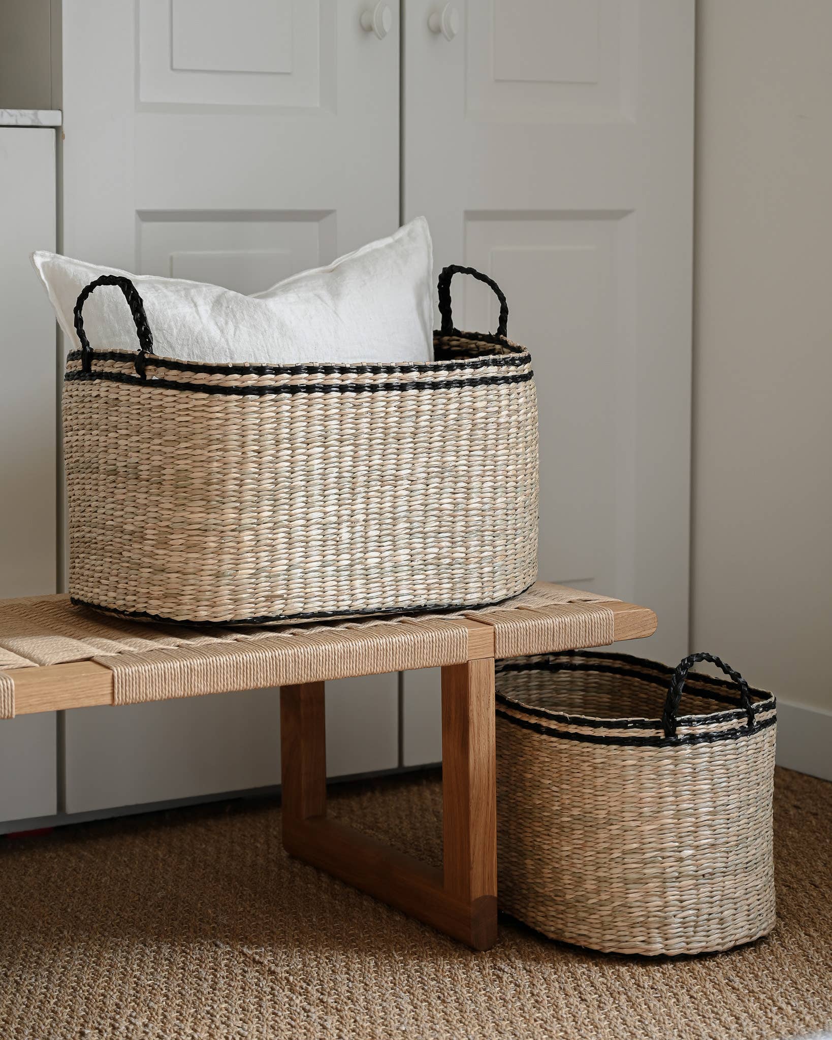 Oval Seagrass Basket – Black Kori Oval L