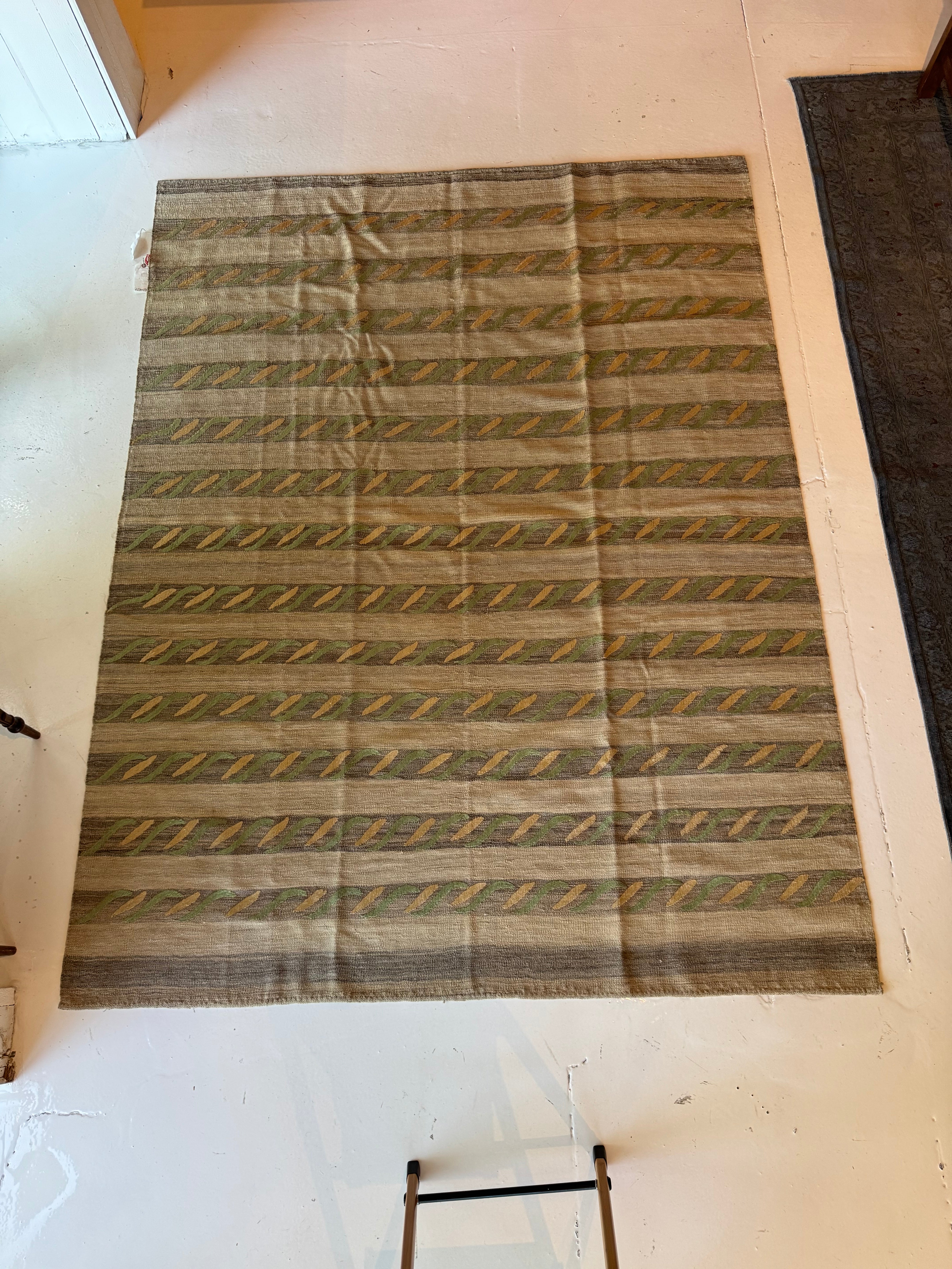 Persian Shiraz Rug 6x8