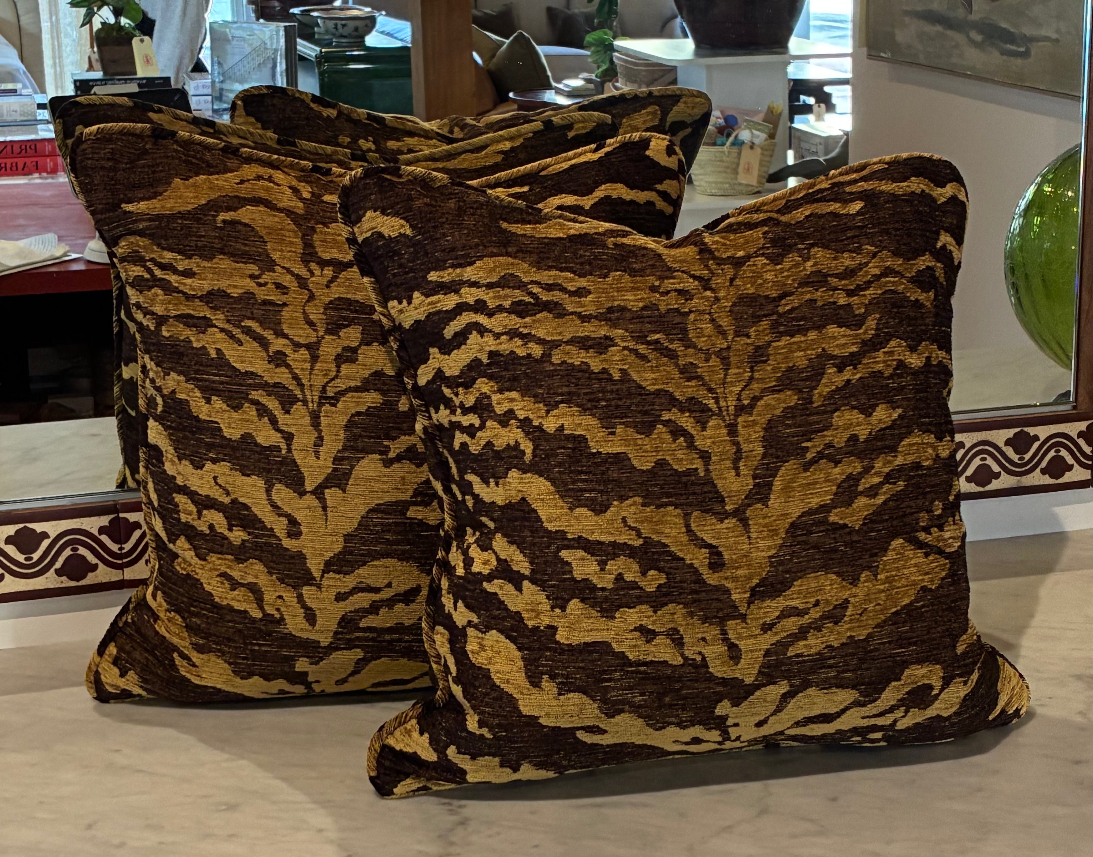 Tigre 20” x 20” Pillow