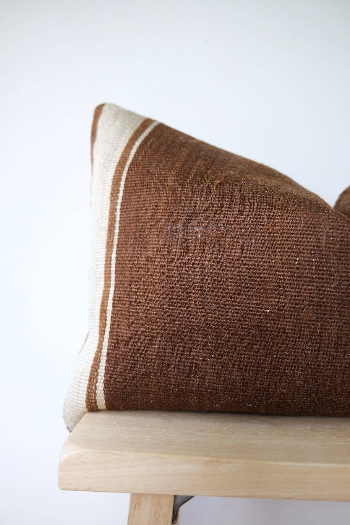 Azra Kilim Lumbar: II