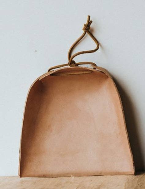 Leather Dustpan Wholesale: Natural