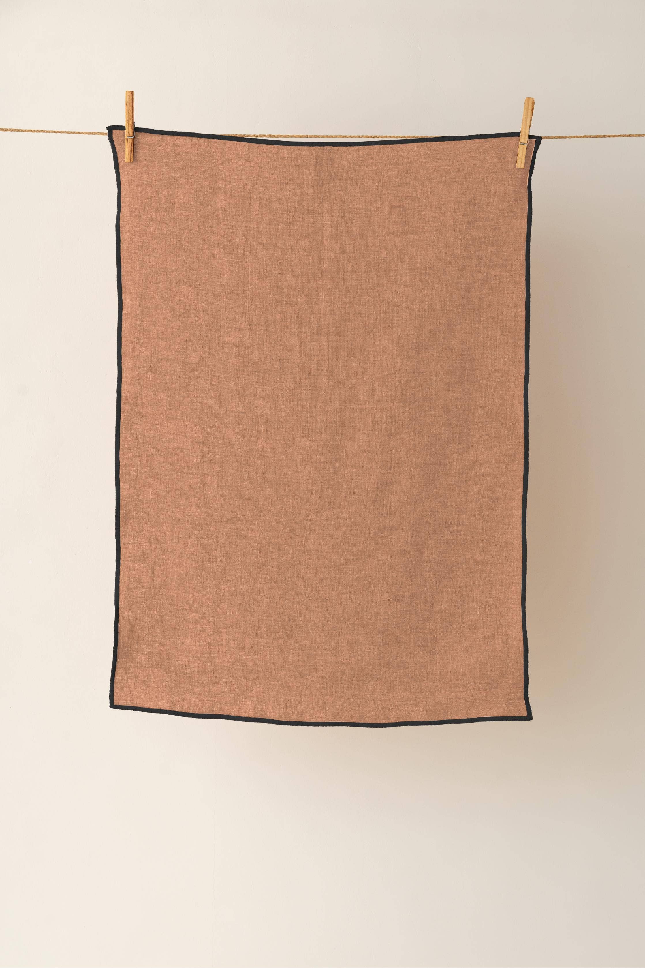 Linen Kitchen Towel – Black Needle Accent: Mauve Dust / 50 x 70 CM