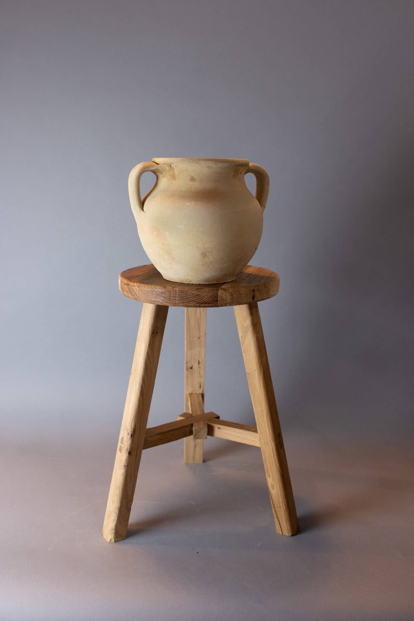 Elmwood Round Stool