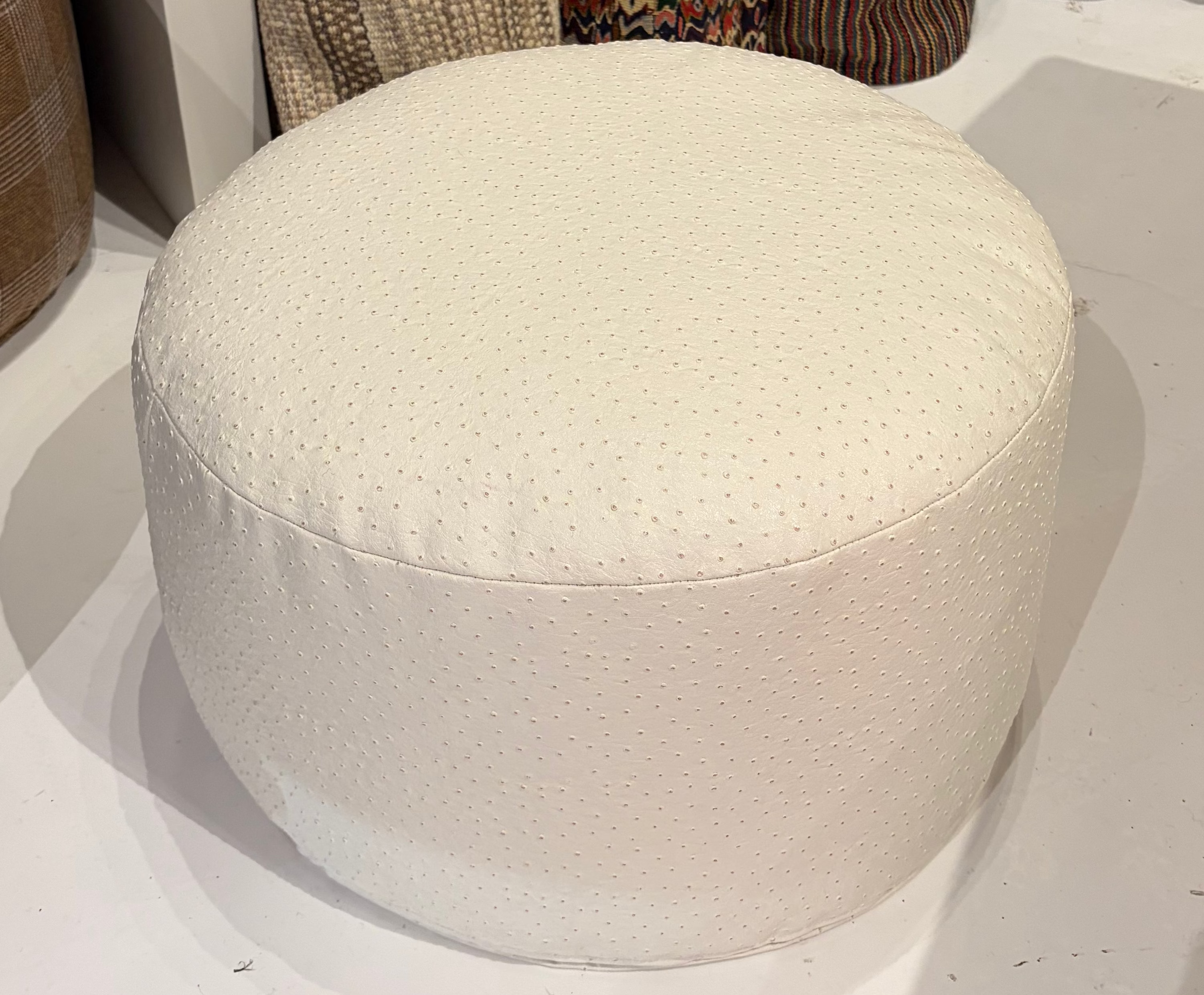 Prairie Ottoman 20" (white ostrich)